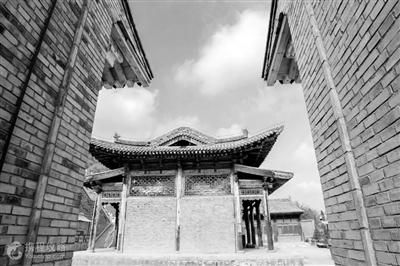 蘭州莊嚴(yán)寺，曾經(jīng)是一位帝王的皇宮內(nèi)苑