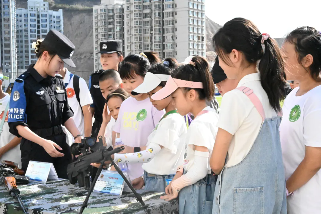 蘭州公安少年警校夏令營開營啦